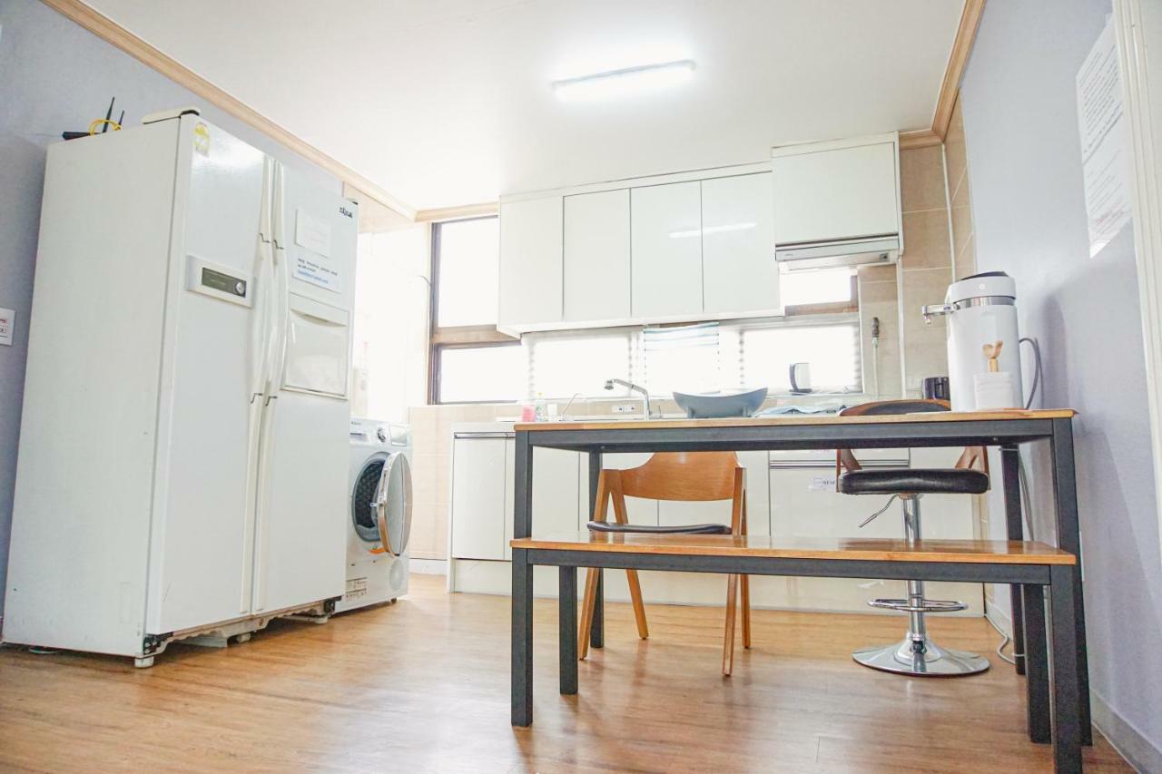 Bomulzip Hongdae Guesthouse سيول المظهر الخارجي الصورة