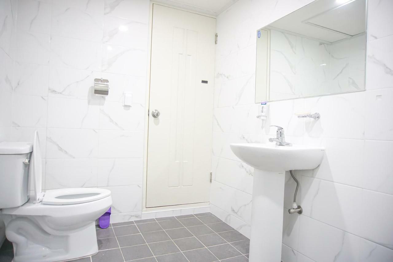 Bomulzip Hongdae Guesthouse سيول المظهر الخارجي الصورة