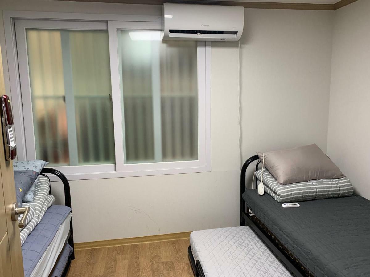 Bomulzip Hongdae Guesthouse سيول المظهر الخارجي الصورة